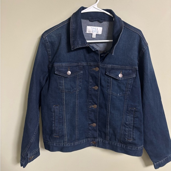 Time and Tru Jackets & Blazers - Time and Tru Women's Dark Wash Denim Jean Jacket Size Large 12-14 New Trucker